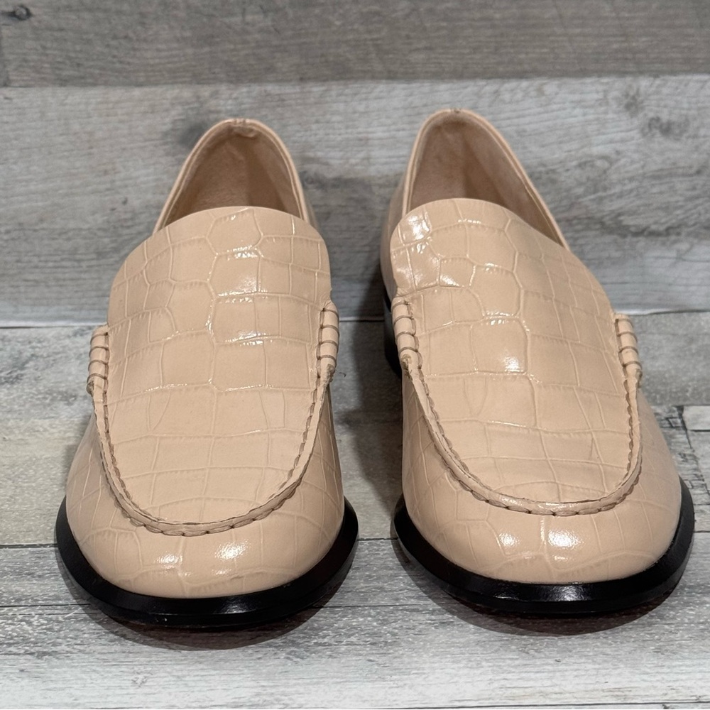 VINCE Naomi Women’s Loafer - Birch Sand Croc Emb - Size - 7 .US - Picture 6 of 9